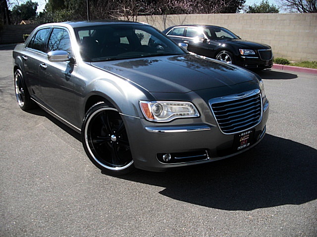 2011 Chrysler 300 aftermarket accessories #4