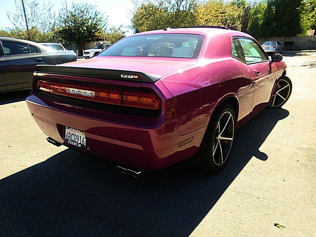SRT8ChallPurple/27a40.JPG